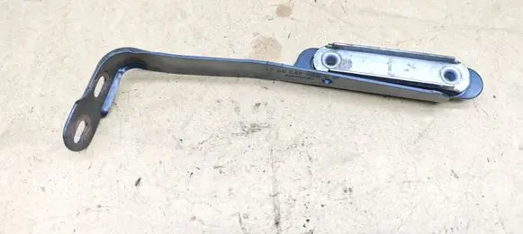 Mercedes-Benz C W204 Muffler mount bracket/holder A2044925941