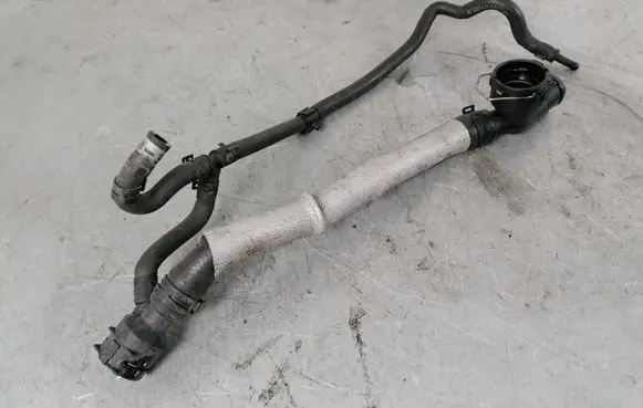 Volkswagen PASSAT B6 Engine coolant pipe/hose 1K0122291B