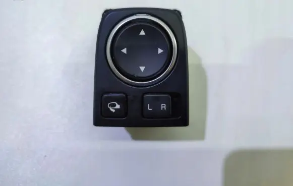 KIA Xceed Wing mirror switch 93530-J7000