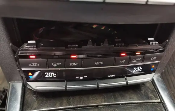 Mercedes-Benz E W212 Climate control unit A2129005018 A2128304700