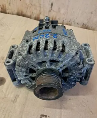 Mercedes-Benz E C207 W207 Generator/alternator A0009067900