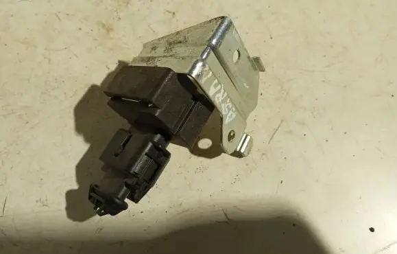 Opel Astra H Sensor 24430436