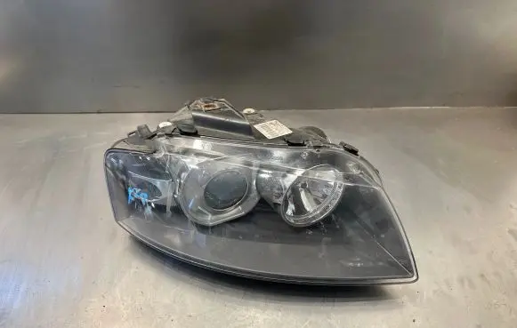 Audi A3 S3 8P Headlight/headlamp 8P0941004M 0301206276