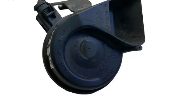 Audi A3 S3 8V Horn signal 5Q0951221F 8V0951210D 6033FB2701