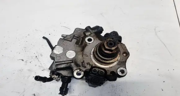 Mercedes-Benz A W176 Fuel injection high pressure pump A6510702601