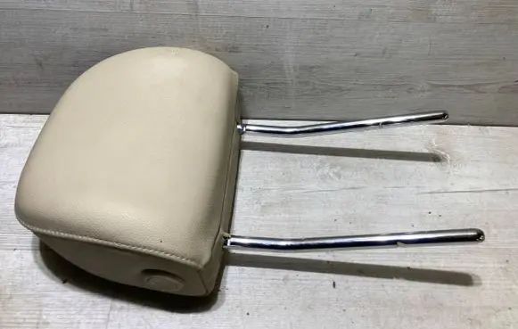 Audi A4 S4 B9 Front seat headrest 