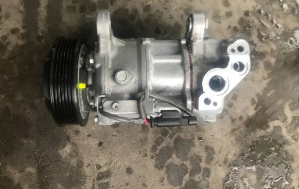 BMW 2 F22 F23 Air conditioning (A/C) compressor (pump)