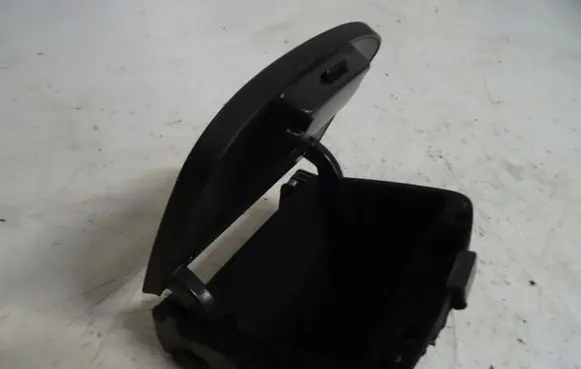 Chevrolet Captiva Car ashtray