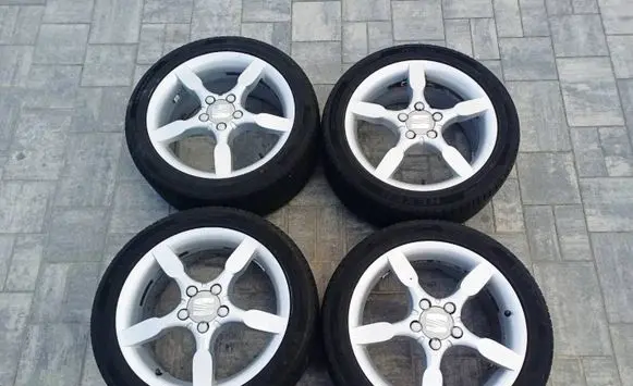 Seat Leon (1P) R17 alloy rim