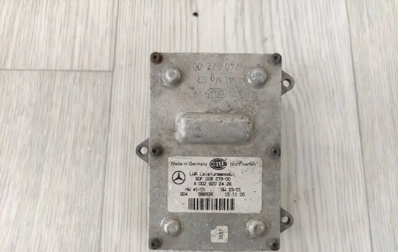 Mercedes-Benz E W211 Headlight ballast module Xenon 5DF00827900 00729074 A0028202426