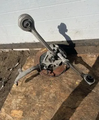 Mercedes-Benz S W221 Front wheel hub 206111600L F4048