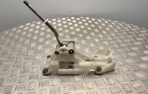 Toyota RAV 4 (XA20) Gear shifter/selector