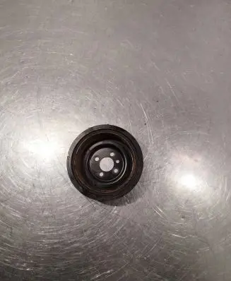 Volkswagen Touran I Crankshaft pulley 03G105243C