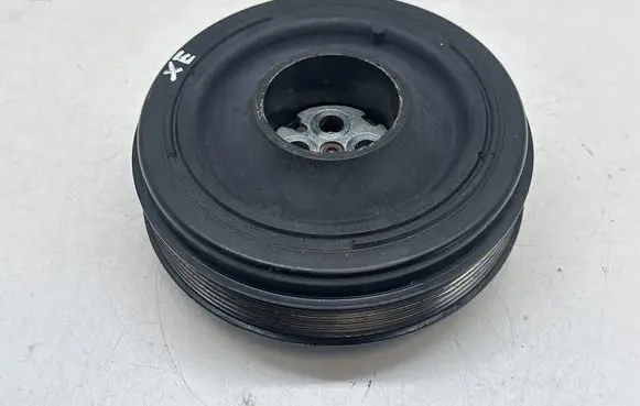 Jaguar XE Crankshaft pulley 