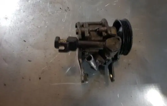 Nissan Micra Power steering pump