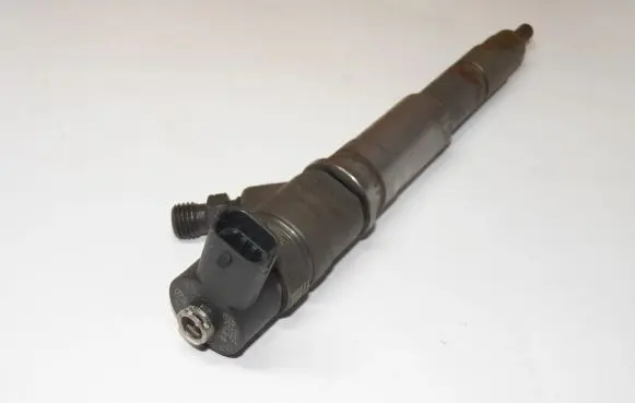 Renault Master III Fuel injector H82912226 0445110375