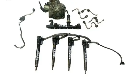Ford Kuga II Fuel injection system set 28384347 967430008003 28388960
