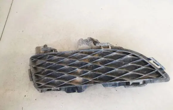 Mazda 3 I Front bumper lower grill bp4k50c11 bp4k-50c11