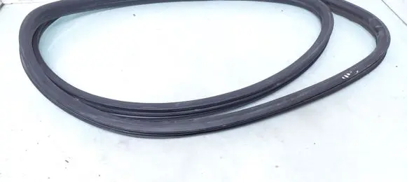 Mitsubishi Colt Front door rubber seal