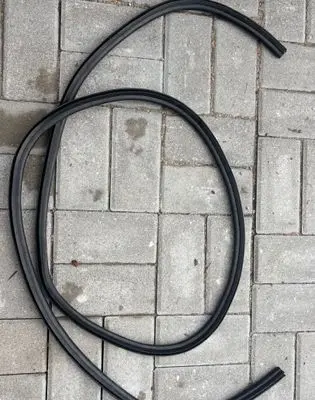 BMW 5 F10 F11 Engine compartment rubber 7019779