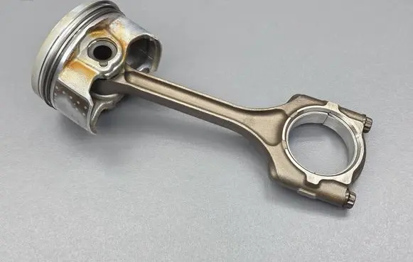 Honda Civic IX Piston with connecting rod R3AG0 RNA55 HFA