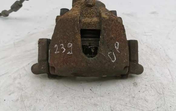 Ford C-MAX I Front brake caliper
