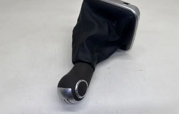 Ford Mondeo Mk III Gear lever shifter trim leather/knob