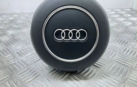 Audi A5 Sportback 8TA Steering wheel airbag 8K0880201AE