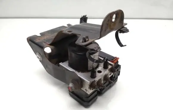 Suzuki Grand Vitara II ABS Pump 06210906943 X2T38371M1 06210205794