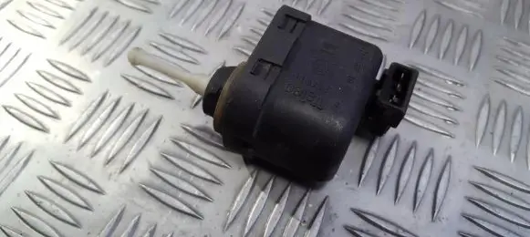 Headlight level adjustment motor