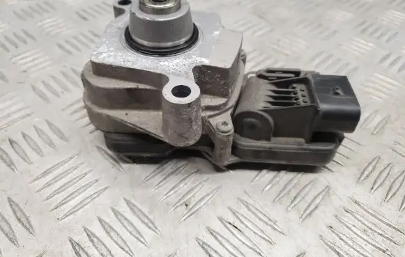 Jaguar XF Gearbox-reducer motor DW937H417AG