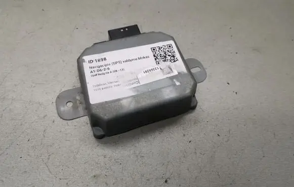 Opel Insignia A GPS navigation control unit/module 13384291