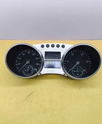 Mercedes-Benz ML W164 Speedometer (instrument cluster) A2515402748 A2515407511 A2514420521
