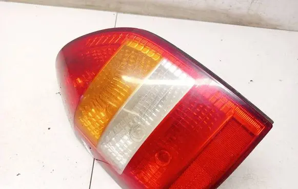 Opel Zafira A Rear/tail lights 62280