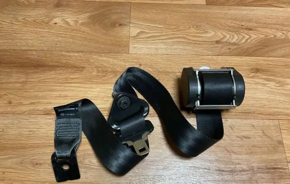 Renault Megane III Rear seatbelt 888400041R 3035573