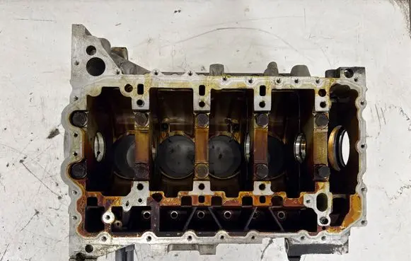 BMW X1 E84 Engine block 7587604 251281800