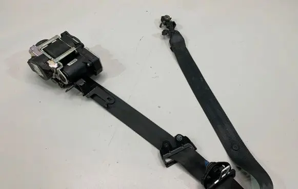 Volvo XC60 Front seatbelt 39838533