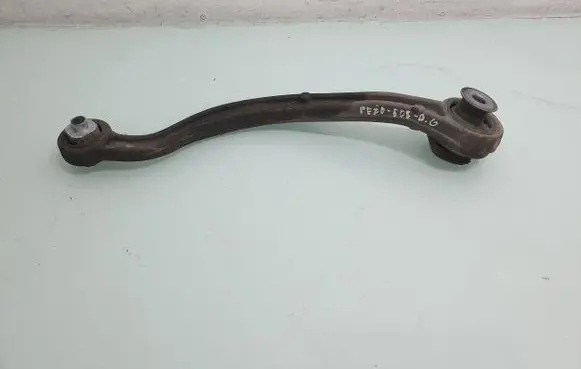 Rear control arm