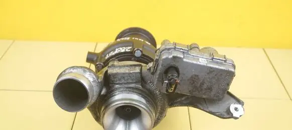 BMW 1 F20 F21 Turbo 8513122 N47D20C