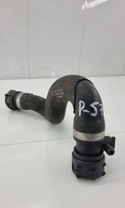Coolant pipe/hose