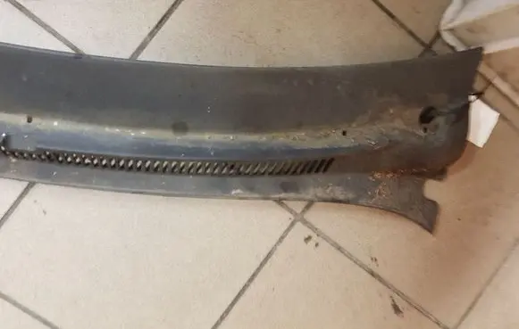 Volkswagen Transporter - Caravelle T5 Wiper trim 7H1819403A