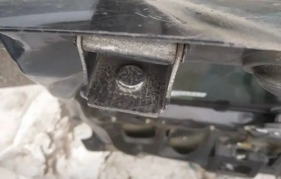 Fiat Sedici Tailgate/trunk/boot hinge