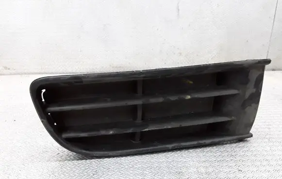 Volkswagen Polo Front bumper lower grill 6Q0853666
