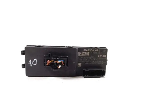 Audi e-tron Tailgate/trunk control unit/module 8W8959107D