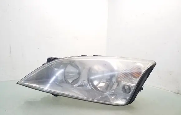 Ford Mondeo Mk III Headlight/headlamp 1S7113006AK