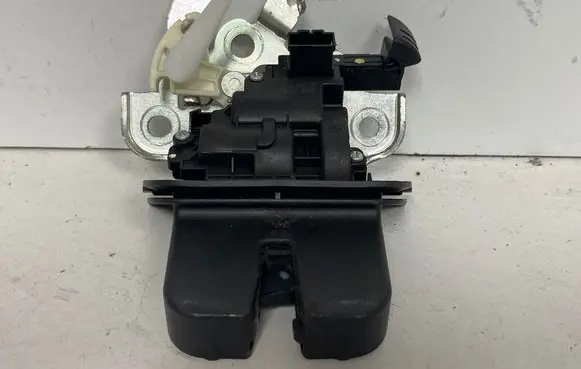 Tailgate/trunk/boot lock/catch/latch
