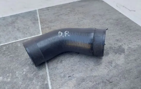 Audi A4 S4 B6 8E 8H Intercooler hose/pipe