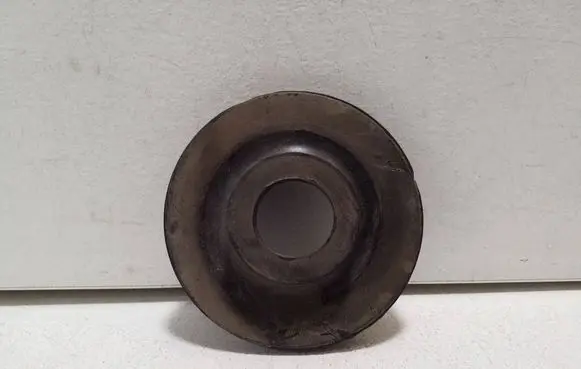Cupra Born Rear coil spring rubber mount 1EA512149