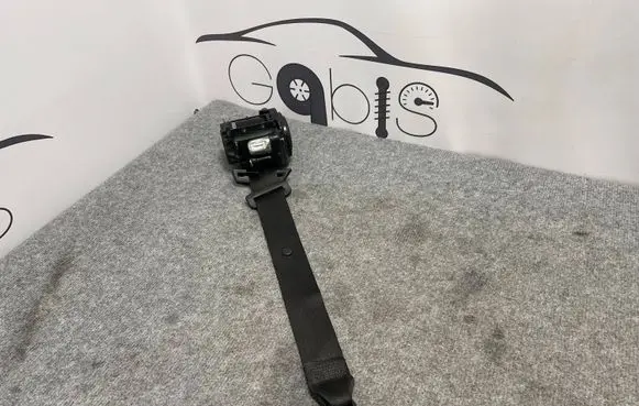 BMW 5 G30 G31 Rear seatbelt 639708700C S3742999905 0000X0930V