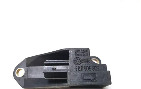 Volkswagen Caddy Airbag deployment crash/impact sensor 6Q0909606